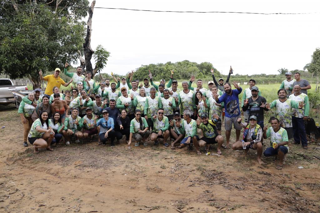 2ª edição do Passeio Ecológico do Rio Arraias reúne dezenas de pessoas