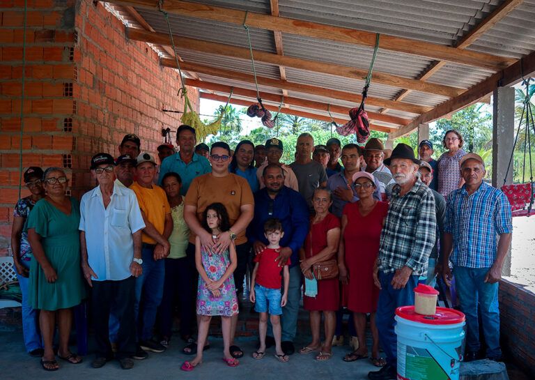 Secretaria de Desenvolvimento Econômico, Agricultura e Pecuária e Vereadores Discutem Legalização da Associação dos Pequenos Produtores Rurais do Alto Gameleira