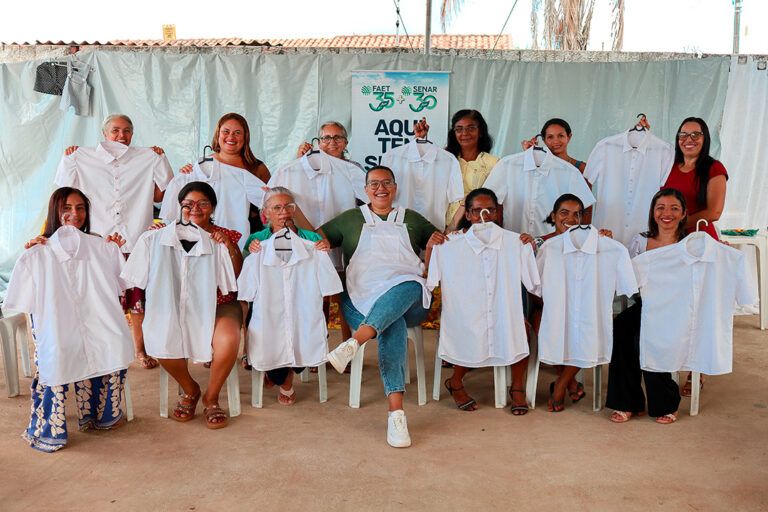 Secretaria de Desenvolvimento, Agricultura e Pecuária realiza encerramento do Curso de Corte e Costura em Nova Olinda