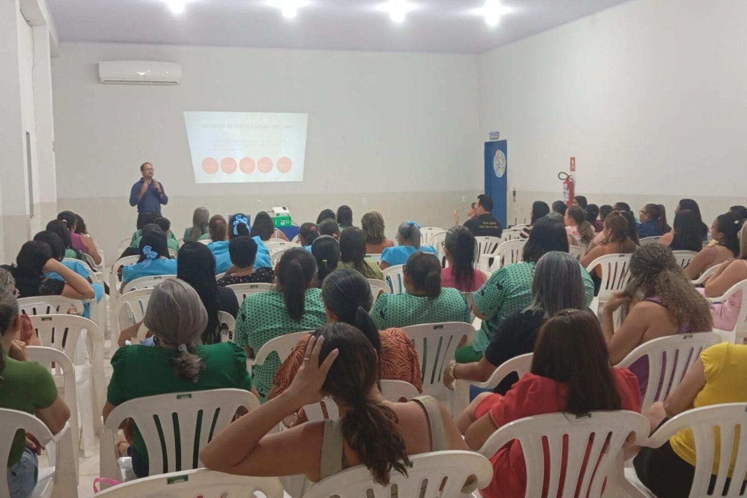 Com foco na saúde emocional, servidores da educação participam do “Dialogue com Café” em Nova Olinda